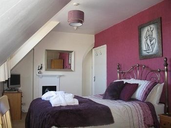 Robertsbrook Guest House Суонидж Екстериор снимка